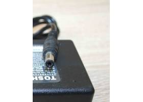 Блок питания для ноутбука Toshiba 19V 4.74A 5.5mm/2.5mm Блок питания для ноутбука Toshiba 19V 4.74A 5.5mm/2.5mm